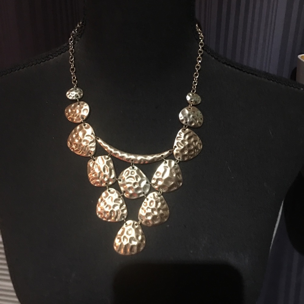 Gold Tone Necklace